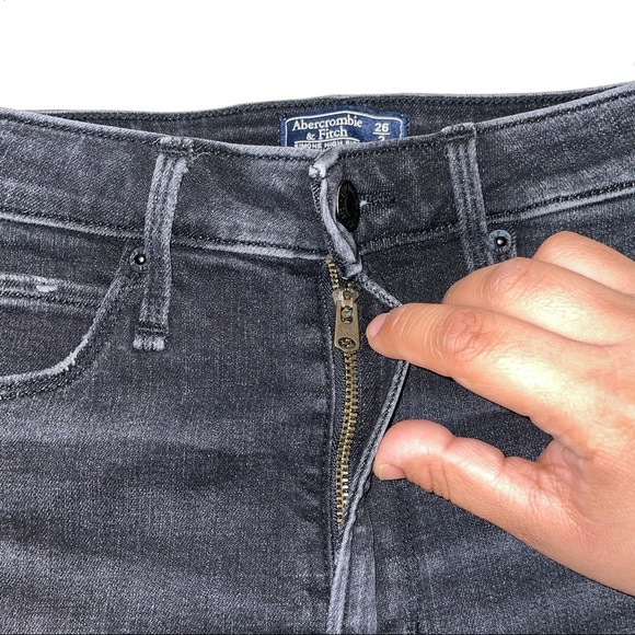 2/$20 Abercrombie and Fitch High Waisted Shorts 2 / 26 - Picture 4 of 9